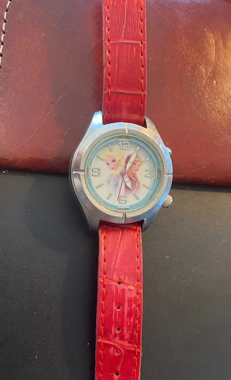 Girl's 35mm Silver Tone Disney Frozen Watch, FNFAQ028S, Stainless Case
